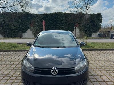Gebraucht VW Golf VI 105 PS (77 kW) 2012 Schwarz Kleinwagen