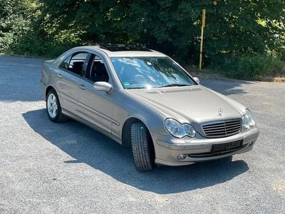 Usata Mercedes C320 218 CV (160 kW) 2001 Argento Berlina