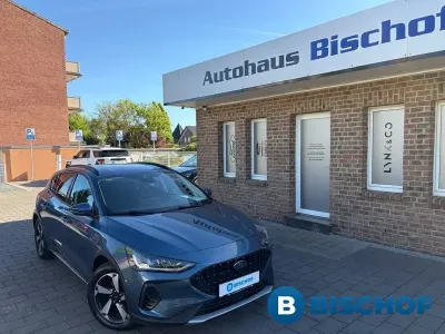 Usata Ford Focus Active 155 CV (114 kW) 2024 Blu Berlina