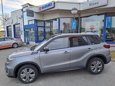 Grau Gebraucht 2023 Suzuki Vitara Comfort SUV | 24.690 € (Fairer Preis)