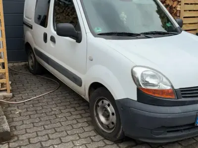 Używany Renault Kangoo 68 KM (50 kW) 2006 Biały Pickup