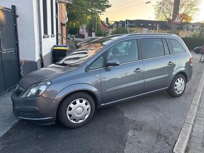 Brugt Opel Zafira 140 HK (102 kW) 2006 Grå MPV