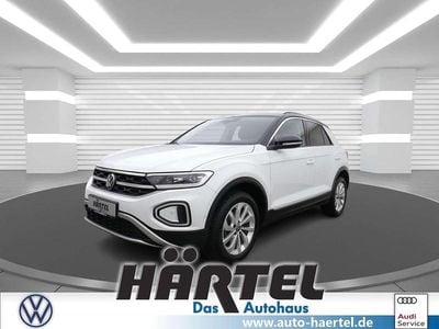 Second-hand VW T-Roc Style 150 CP (110 kW) 2024 Alb SUV