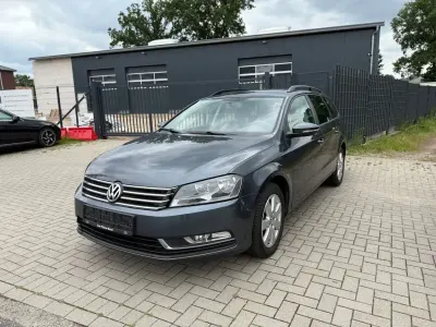 Gebraucht VW Passat Trendline 122 PS (89 kW) 2012 Grau Kombi