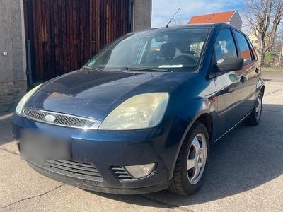 Gebraucht Ford Fiesta 69 PS (50 kW) 2004 Blau Kleinwagen