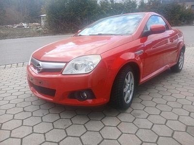Gebraucht Opel Tigra 125 PS (91 kW) 2005 Rot Cabrio