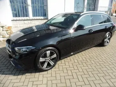Gebraucht Mercedes C180 Avantgarde 170 PS (125 kW) 2022 Obsidianschwarz  metalliclack Kombi