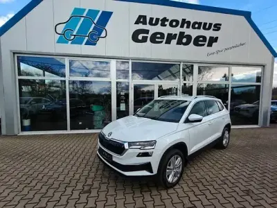 Second-hand Skoda Karoq Style 150 CP (110 kW) 2023 Alb SUV