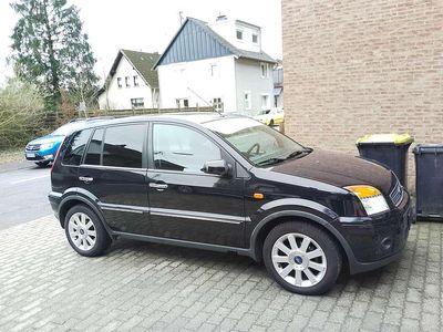 Schwarz Gebraucht 2009 Ford Fusion Ambiente Limousine | 5.000 € (Teuer)
