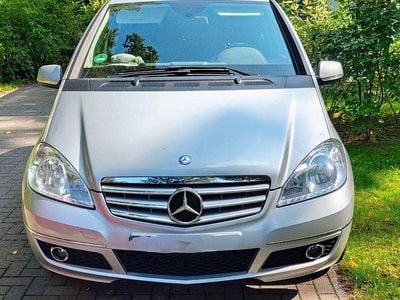 Usata Mercedes A160 Avantgarde 95 CV (69 kW) 2009 Argento Berlina
