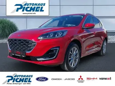 Używany Ford Kuga Vignale 225 KM (165 kW) 2022 Czerwony SUV
