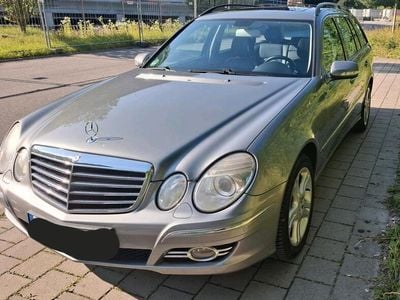 Mercedes E320