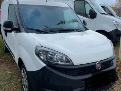 Gebraucht Fiat Doblò 95 PS (69 kW) 2020 Weiß Van / Kleinbus