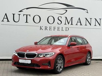 Gebraucht BMW 330e Advantage 252 PS (185 kW) 2021 Melbournerot metallic Kombi