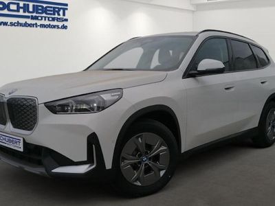 Weiß Neu 2025 BMW iX1 Comfort Edition SUV | 48.500 € (Superpreis)