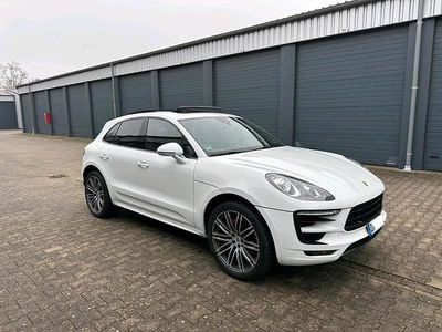 Weiß Gebraucht 2015 Porsche Macan Turbo SUV | 27.999 €