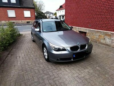 Gebraucht BMW 525 177 PS (130 kW) 2005 Grau Kombi
