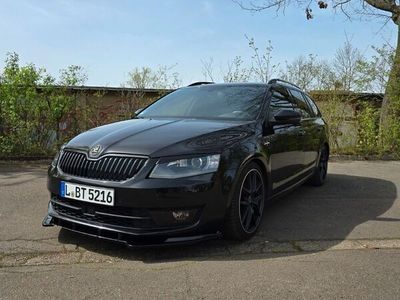 gebraucht Skoda Octavia 2.0 TDI DSG Green tec L&K Combi L&K