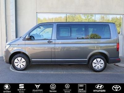 Gebraucht VW Caravelle 110 PS (80 kW) 2023 Grau Van / Kleinbus