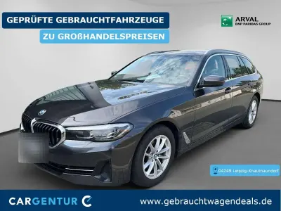 Gebraucht BMW 520 190 PS (139 kW) 2022 Grau (metallic) Limousine