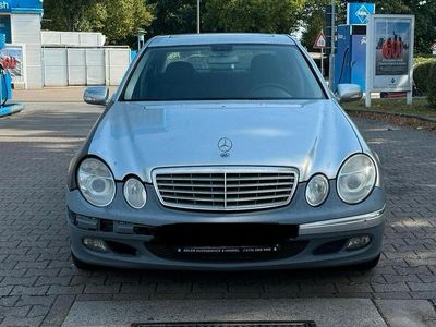 Mercedes E220