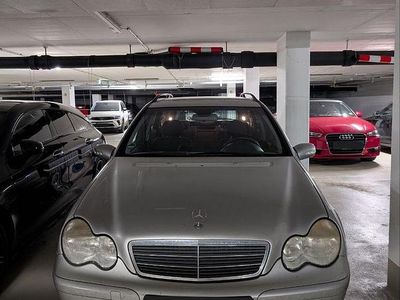 Mercedes C180