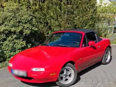 Gebraucht Mazda MX5 115 PS (84 kW) 1990 Rot Cabrio