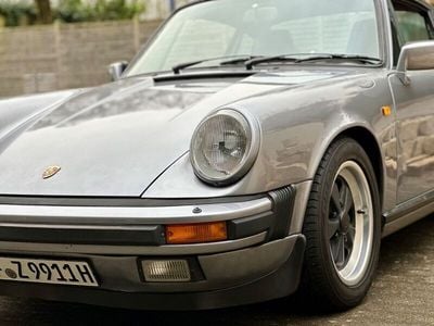Silber Gebraucht 1988 Porsche 911 Coupé | 70.000 €