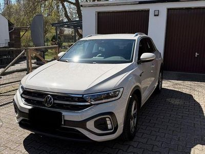 Usado VW T-Roc R-line 116 HP (85 kW) 2025 Cinzento SUV