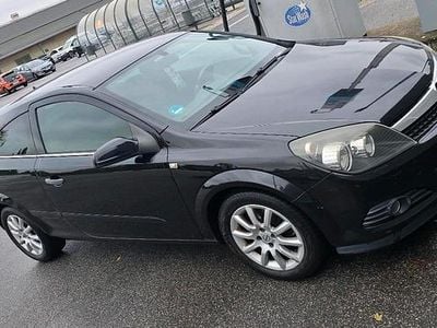 Opel Astra GTC