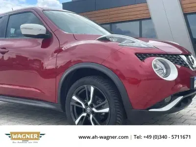 Gebraucht Nissan Juke Acenta 116 PS (85 kW) 2016 Alizarin crimson (metallic) SUV