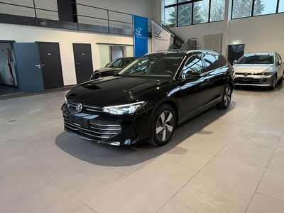Gebraucht VW Passat Business 150 PS (110 kW) 2025 Schwarz Kombi