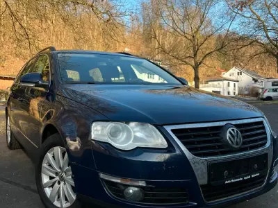 Gebraucht VW Passat 140 PS (102 kW) 2010 Blau Kombi