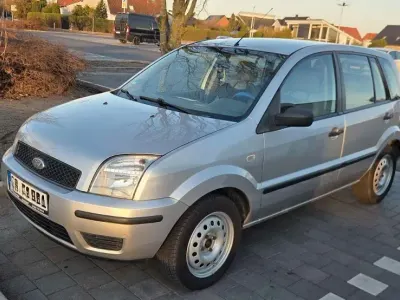 Gebraucht Ford Fusion 68 PS (50 kW) 2004 Silber Kleinwagen
