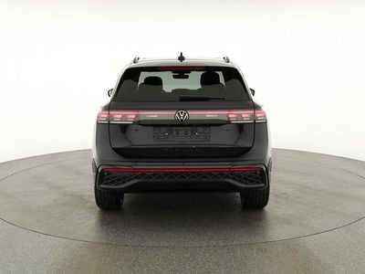 Neu VW Tiguan R-line 193 PS (141 kW) 2025 Grenadillschwarz metallic SUV