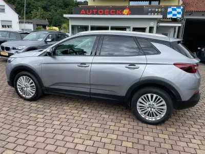 Gebraucht Opel Grandland X 131 PS (96 kW) 2018 Grau SUV