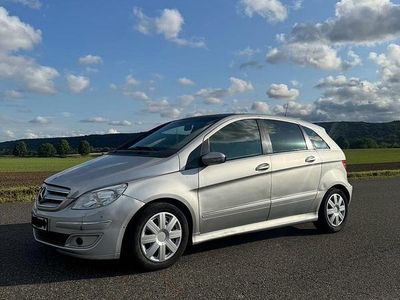 Mercedes B180