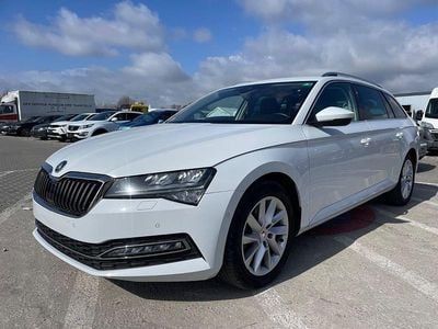 Gebraucht Skoda Superb Style 150 PS (110 kW) 2022 Weiß Kombi