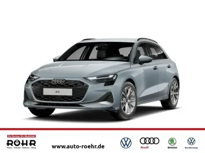 Gebraucht Audi A3 Ambiente 116 PS (85 kW) 2025 Pfeilgrau perleffekt Limousine