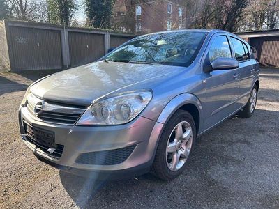 Gebraucht Opel Astra Edition 90 PS (66 kW) 2007 Silber Limousine