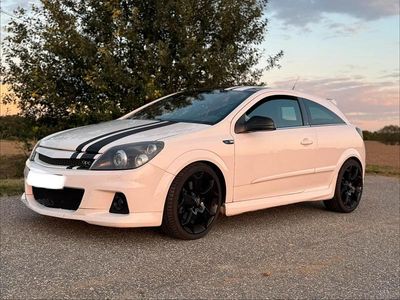 Usata Opel Astra OPC 241 CV (177 kW) 2009 Bianco Coupé