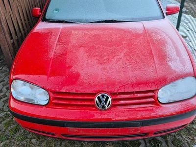 Rot Gebraucht 2000 VW Golf IV Kleinwagen | 2.200 € (Guter Preis)