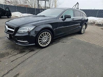 Schwarz Gebraucht 2014 Mercedes CLS350 Shooting Brake Kombi | 17.500 € (Fairer Preis)