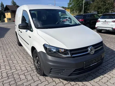 Gebraucht VW Caddy 75 PS (55 kW) 2021 Weiß Van / Kleinbus