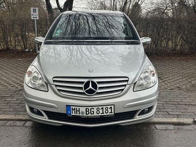 Gebraucht Mercedes B170 116 PS (85 kW) 2005 Silber Van / Kleinbus