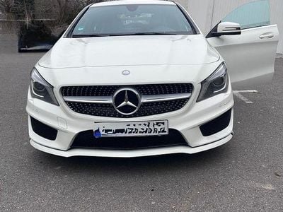 Gebraucht Mercedes CLA180 AMG line 122 PS (89 kW) 2016 Weiß Limousine
