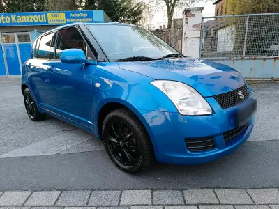 Gebraucht Suzuki Swift 92 PS (67 kW) 2010 Blau Kleinwagen