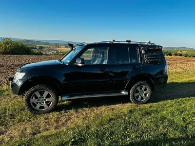 Gebraucht Mitsubishi Pajero 170 PS (125 kW) 2008 Schwarz SUV
