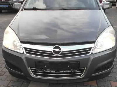 Gebraucht Opel Astra Sport 116 PS (85 kW) 2008 Grau Kombi