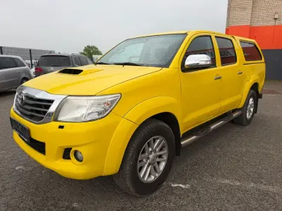 Używany Toyota HiLux Comfort 144 KM (105 kW) 2015 Srebrny Pickup